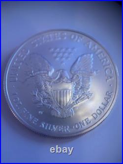 US 2007 American Eagle One Ounce, 0.999 Silver. Uncirculated West Point Mint US 2007 American Eagle One Ounce, 0.999 Silver. Uncirculated West Point Mint