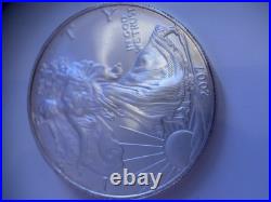US 2007 American Eagle One Ounce, 0.999 Silver. Uncirculated West Point Mint US 2007 American Eagle One Ounce, 0.999 Silver. Uncirculated West Point Mint